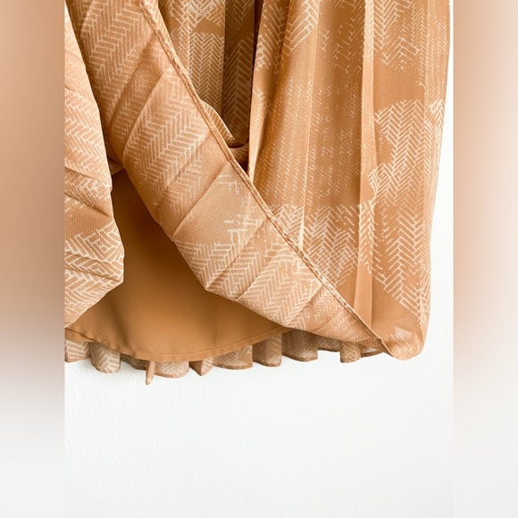 Halogen Midi Printed Tan Pleated Skirt Full Flowy Classy Neutral Formal Casual 2 - Picture 7 of 8